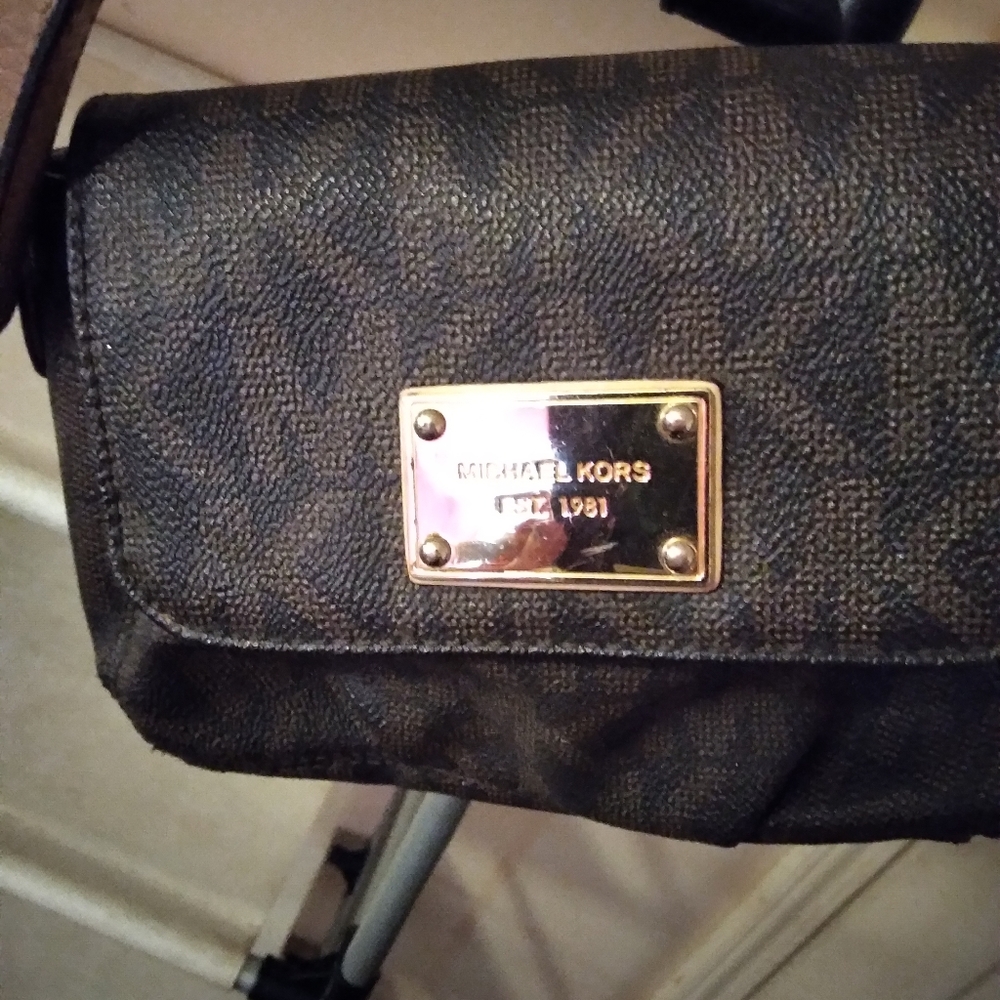 Michael Kors Crossbody